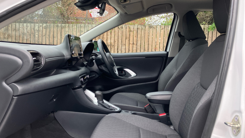 Toyota Yaris 1.5 Hybrid Icon 5dr CVT Hybrid Hatchback